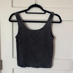 dark gray cropped tank top